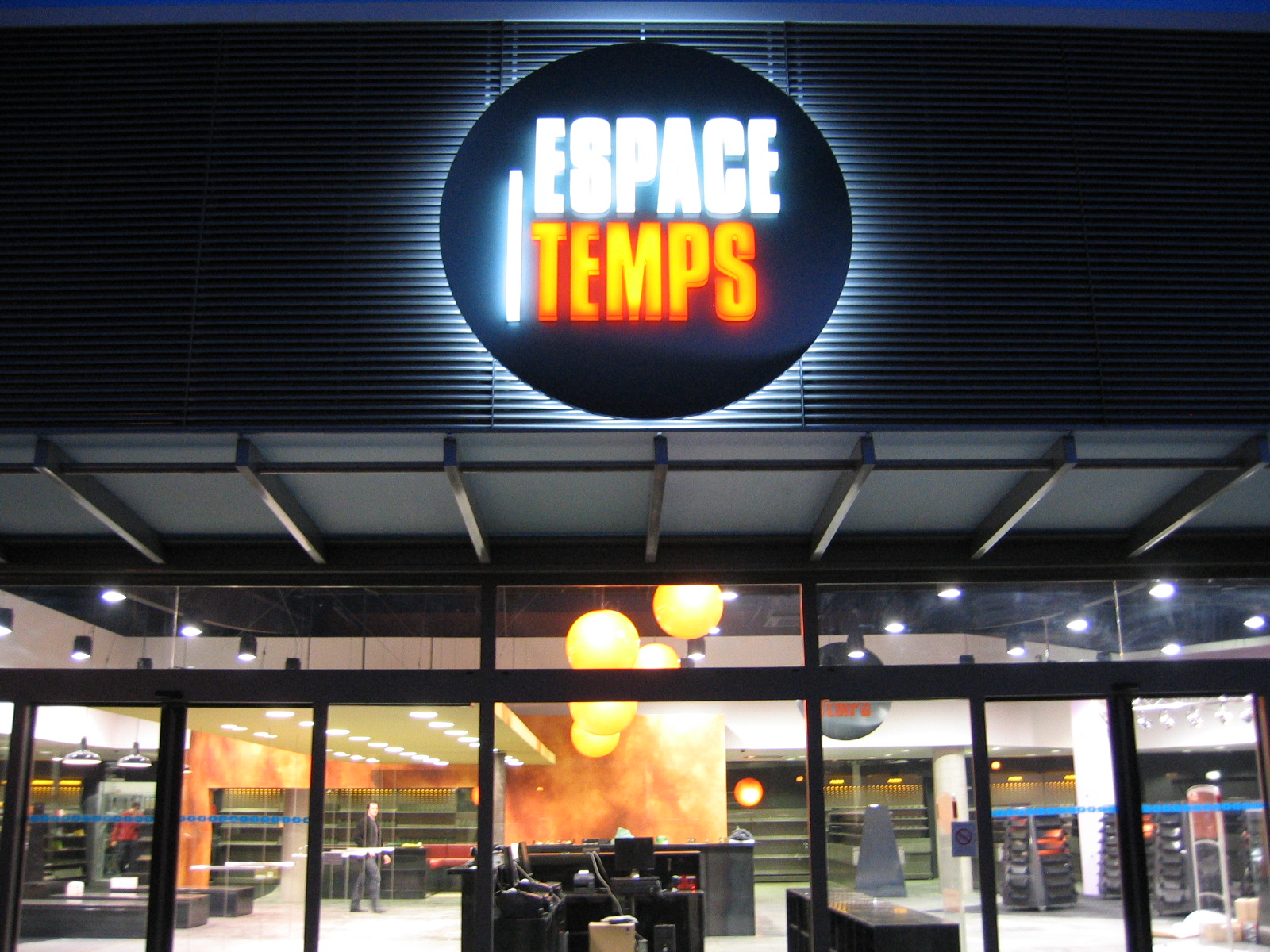 Création d'un Magasin Culturel de Référence en Centre Commercial - (…)